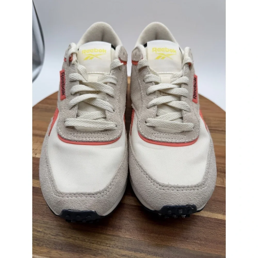Reebok Women's Size 8 Classic Leather Legacy in the Chalk and Burnt Amber‎ 0202